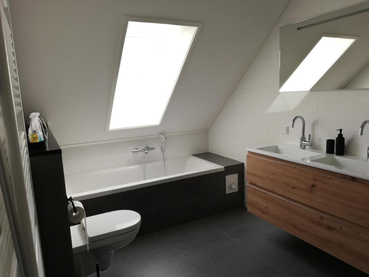 Hooivak Apartment Hollum  Bagian luar foto
