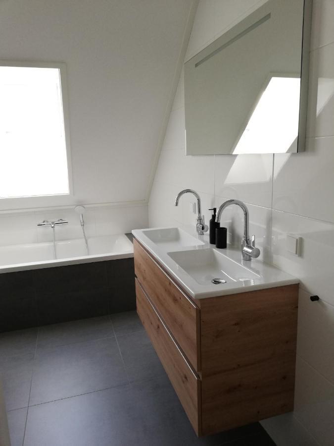 Hooivak Apartment Hollum  Bagian luar foto